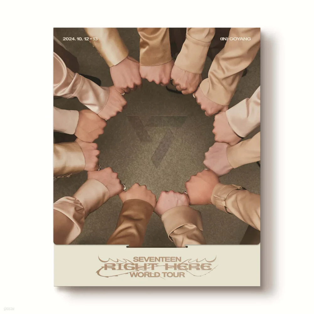 SEVENTEEN - WORLD TOUR [RIGHT HERE] PHOTOBOOK