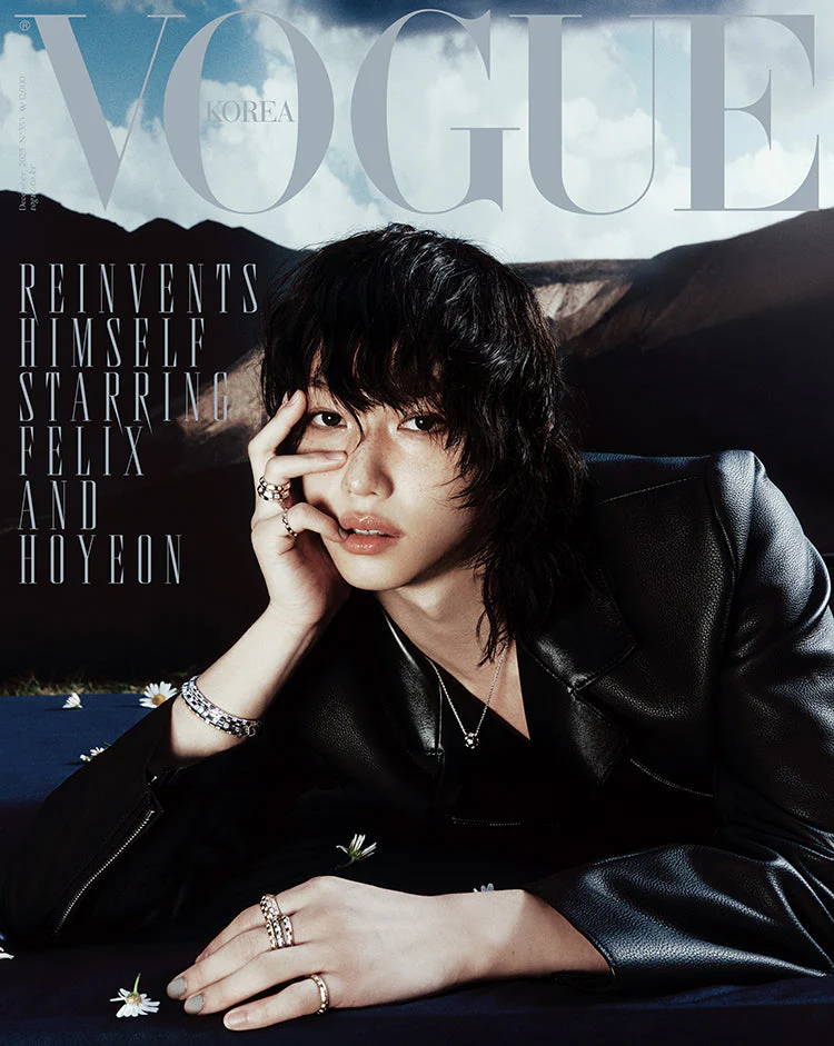 [PRE-ORDER] VOGUE KOREA MAGAZINE 2025.12 (COVER : Stray Kids FELIX)